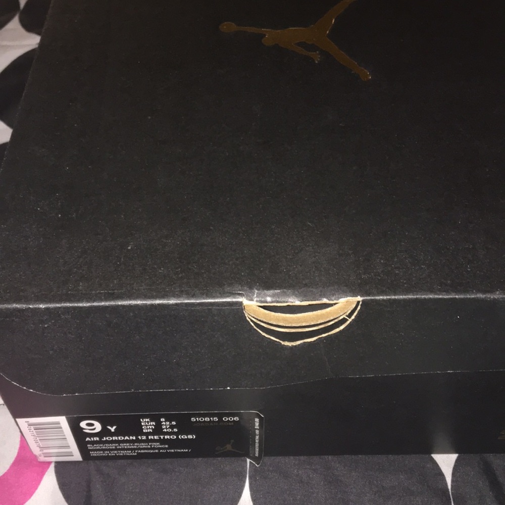 Air Jordan 12 retro size 9y